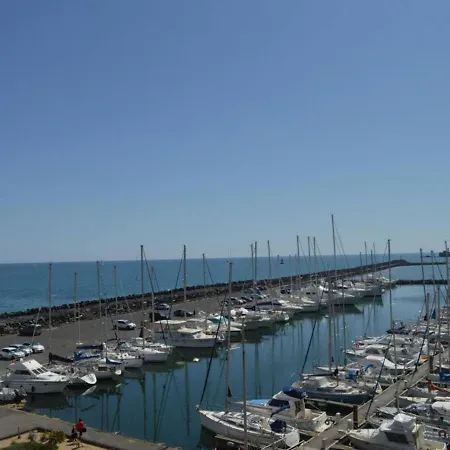 4 Pers Avec Terrasse Et Parking, A 150 M - Cap D'agde - Fr-1-249-27 آجد