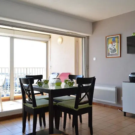 4 Pers Avec Terrasse Et Parking, A 150 M - Cap D'agde - Fr-1-249-27 آجد